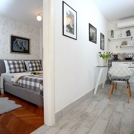 Charming Seaside Apartment Primošten Eksteriør billede