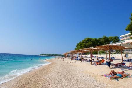 Charming Seaside Apartment Primošten Eksteriør billede