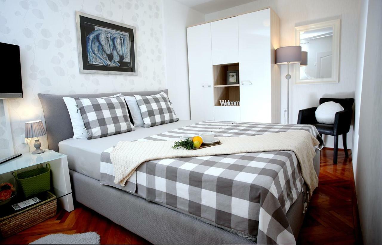 Charming Seaside Apartment Primošten Eksteriør billede