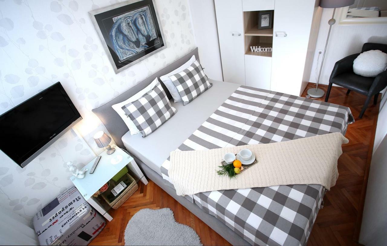 Charming Seaside Apartment Primošten Eksteriør billede